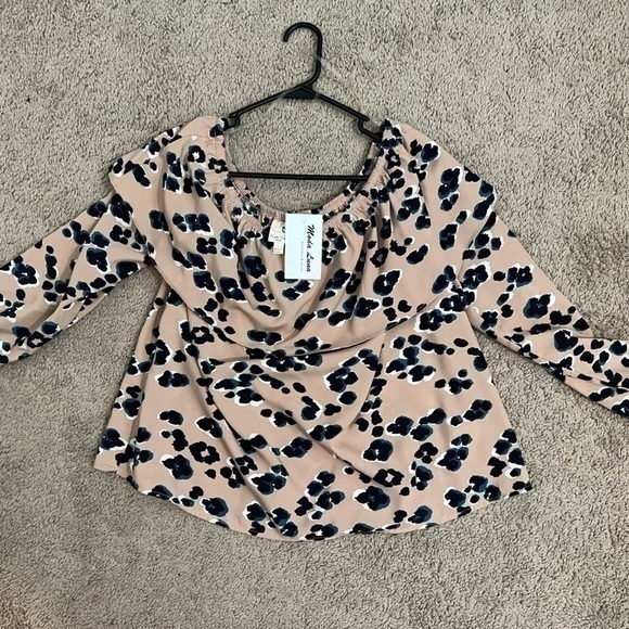 Tops - Cheetah Print blouse - TAGS ATTACHED